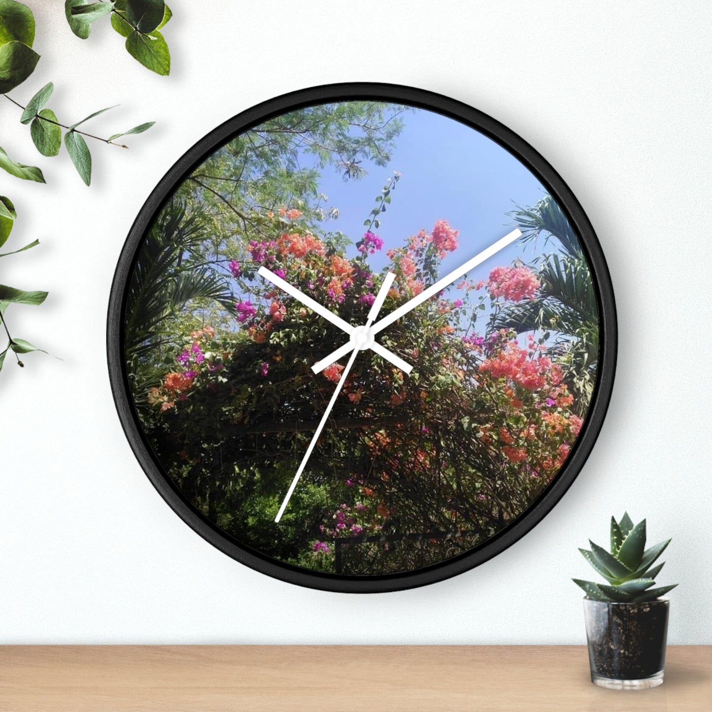 Wall Clock Flores
