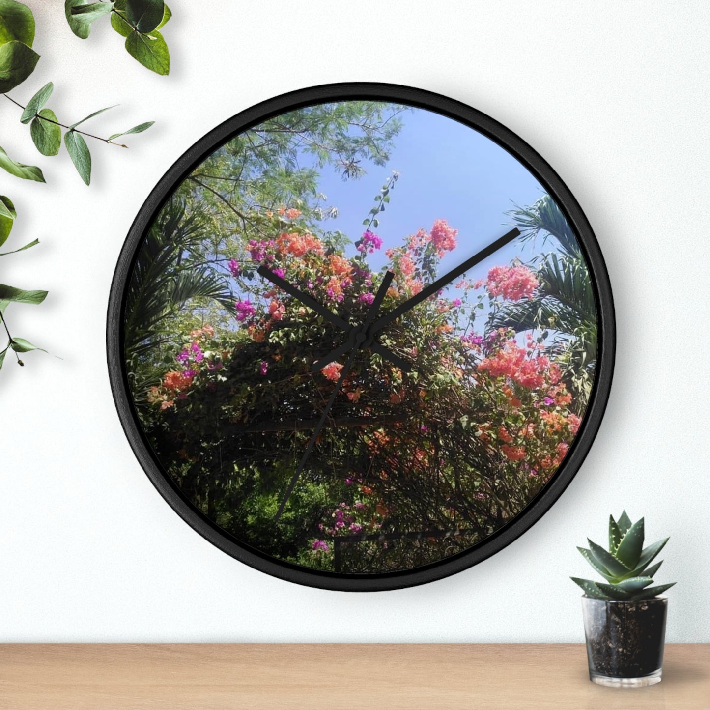 Wall Clock Flores