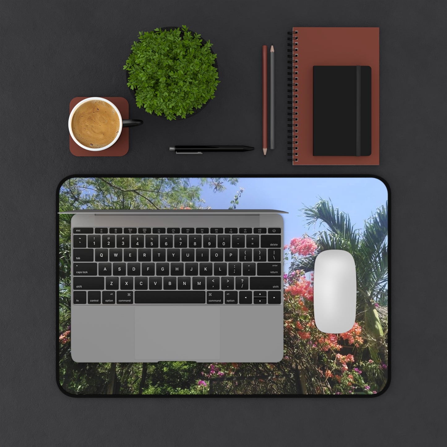 Desk Mat Flores