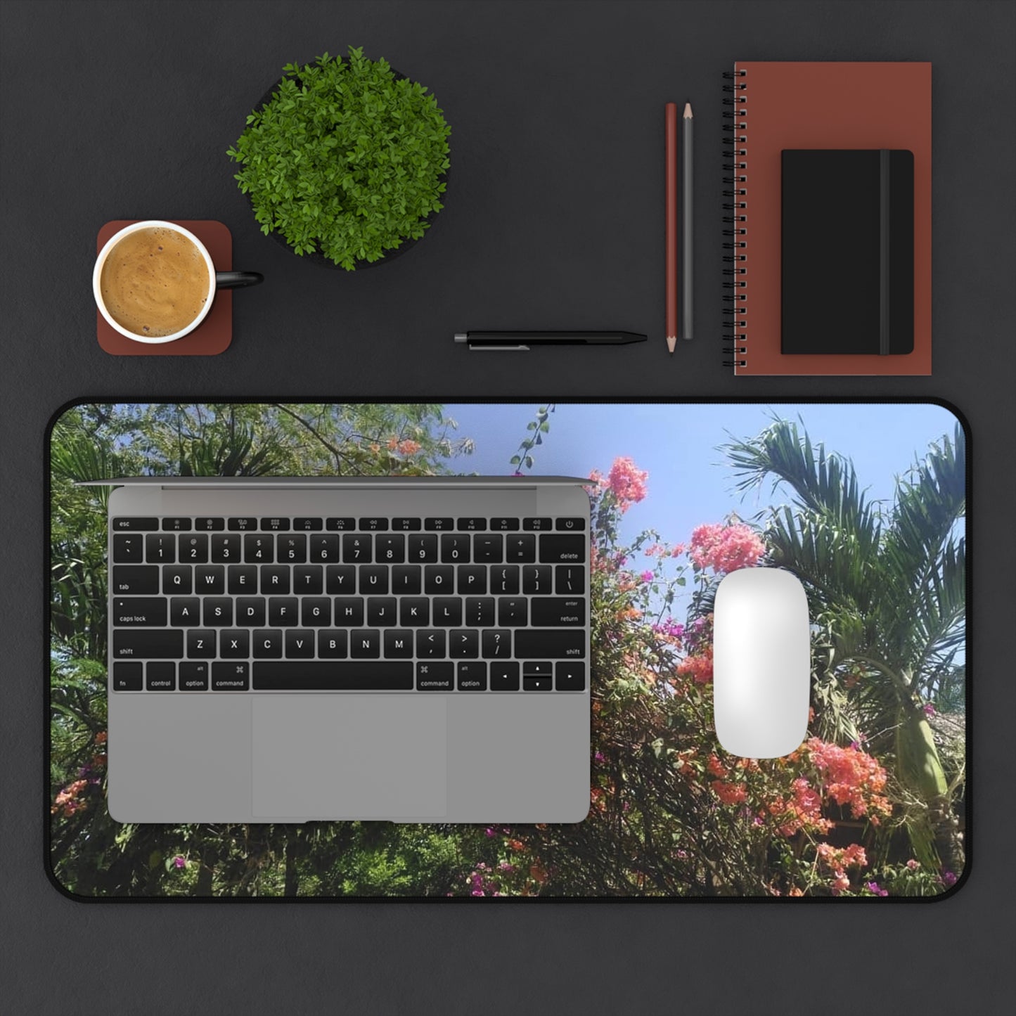 Desk Mat Flores